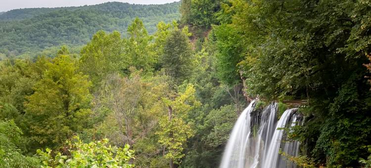 西自由市马格努森酒店(Magnuson Hotel West Liberty)图片