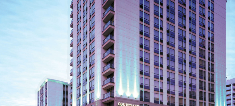 多伦多市中心万怡酒店(Courtyard Toronto Downtown)图片