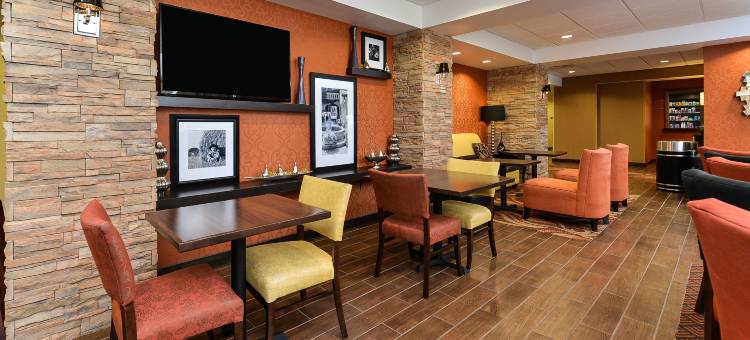 克林顿欢朋酒店(Hampton Inn Clinton)图片