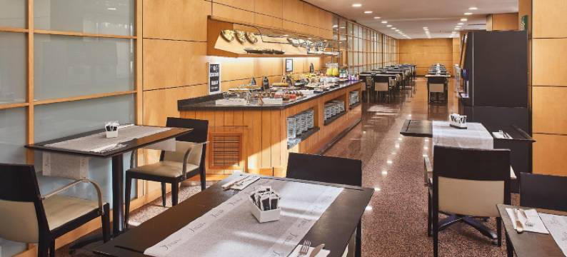 西肯普埃尔塔马德里酒店(Silken Puerta Madrid)图片