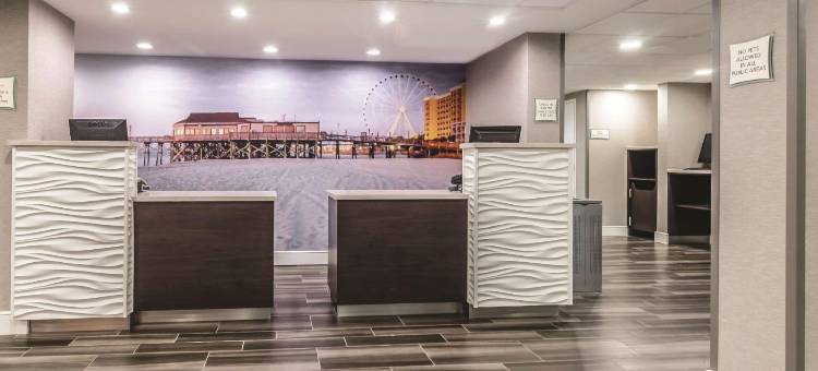 默特尔比奇北国王公路拉昆塔温德姆套房酒店(La Quinta Inn & Suites by Wyndham Myrtle Beach - N Kings Hwy)图片