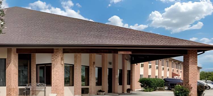 圣马科斯呗盟套房酒店(Baymont Inn & Suites by Wyndham San Marcos Outlet Malls)图片