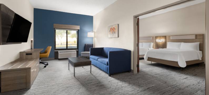 洲际酒店集团智选假日酒店及套房锡布灵(Holiday Inn Express & Suites SEBRING by IHG)图片