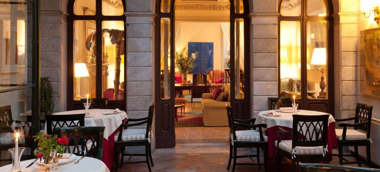 阿尔伯格彼得拉桑塔酒店(Albergo Pietrasanta)图片