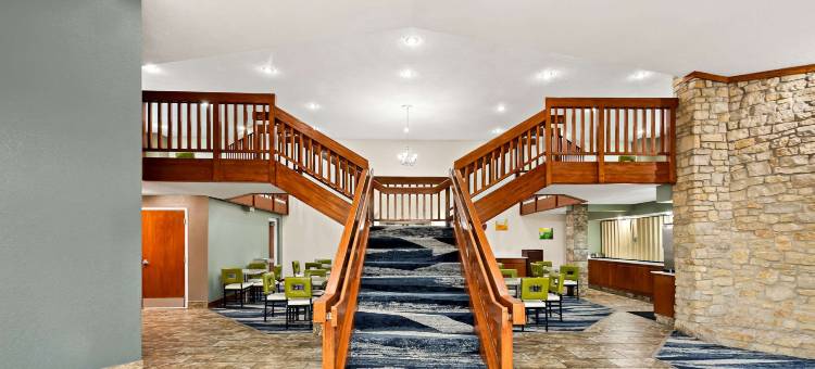 梅森郊区开间 靠近国王岛(Suburban Studios Mason Near Kings Island)图片