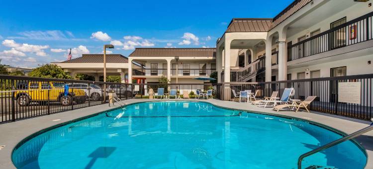 克拉丽奥酒店克利夫兰靠近大学(Clarion Inn Cleveland Near University)图片