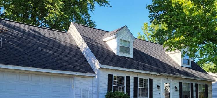 Cozy 3 bedroom home! Located in the heart of Arthur, Illinois图片