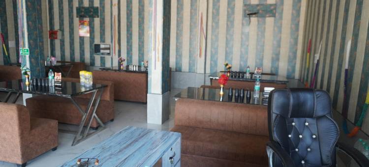 拉姆巴桑特酒店和餐厅(Hotel Ram Basant)图片