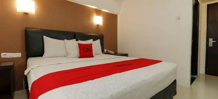 红门酒店普拉斯@望加锡格兰德波普勒酒店(Collection O Losari Near Pantai Losari Formerly Hotel Grand Populer)图片