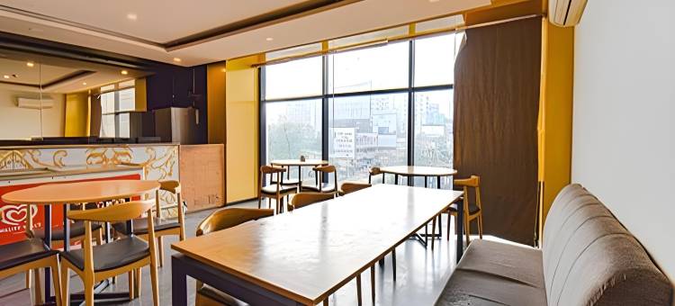 FabHotel阿尔法中心(FabHotel Alpha Center)图片