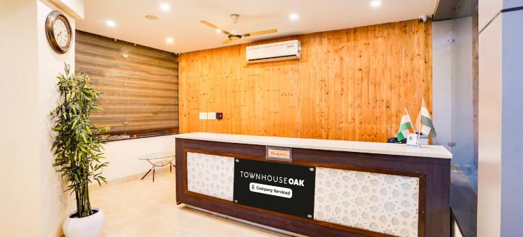 Townhouse Oak Silver City Chowk Formerly HW Residency图片