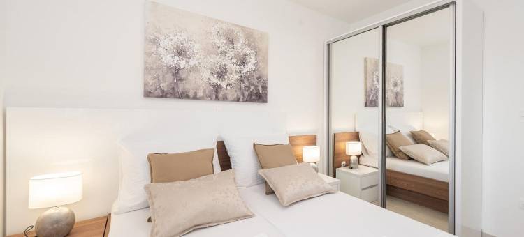 马里斯泳池别墅(Apartments & Rooms Pool Villas Maris)图片