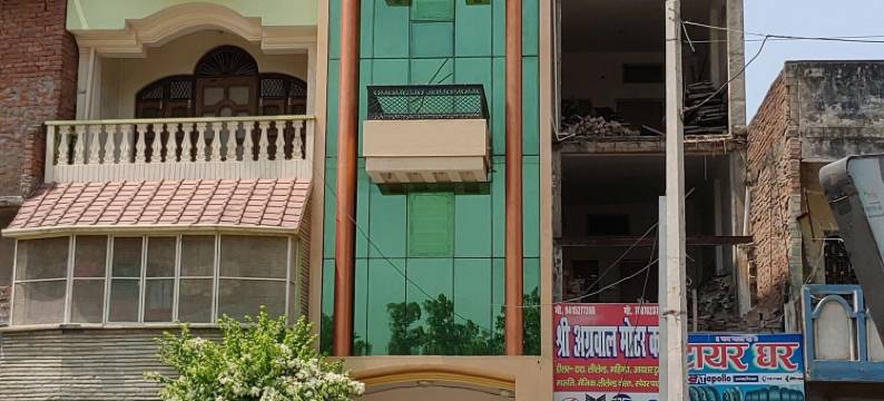 绿宫乌哈拉餐厅酒店(Hotel Green Palace and Ujala Restaurant)图片