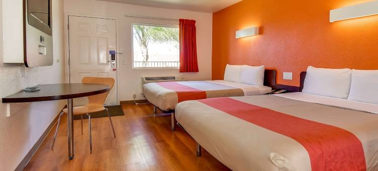 里布南6号汽车旅馆(Motel 6 Riverside, CA - South)图片