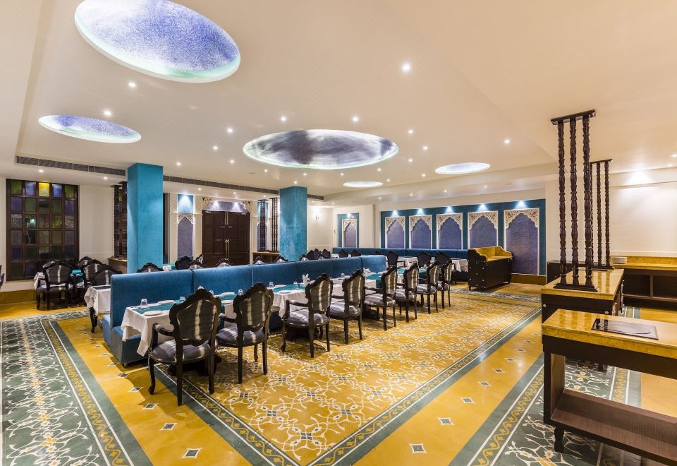 Sairafort Sarovar Portico Hotel Overview