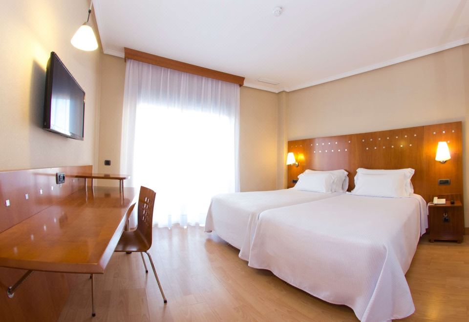 NH San Pedro Hotel Overview