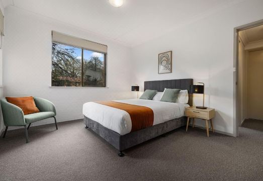Oxley Court Serviced ApartmentsHotel Overview