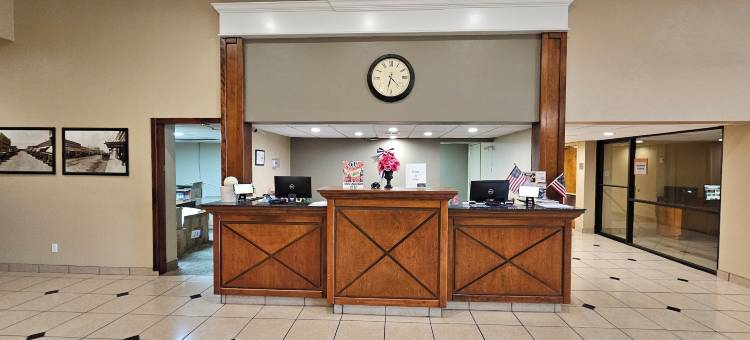 凯隆套房酒店(Clarion Inn & Suites)图片