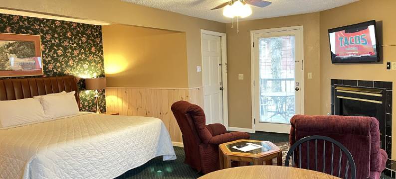 卡尔北侧汽车旅馆和小屋(Carr's Northside Hotel and Cottages)图片