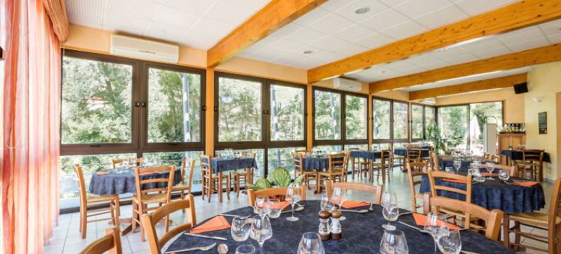 阿赫松丽芙酒店(Logis Hotel Restaurant Auberge les Rives de l'Arzon)图片