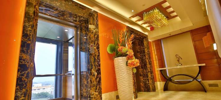 坎普尔水晶雷珍塔中央酒店(Regenta Central the Crystal Kanpur,)图片