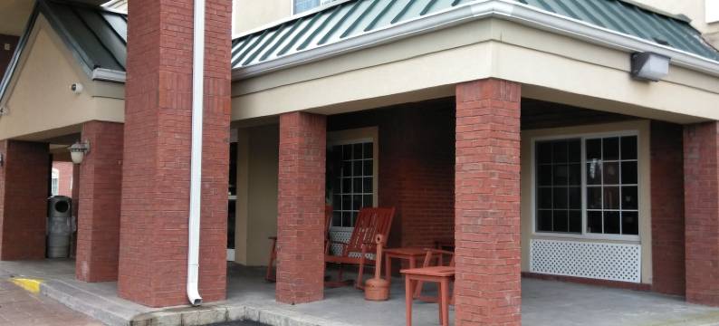 克林顿呗盟套房酒店(Baymont by Wyndham Clinton)图片