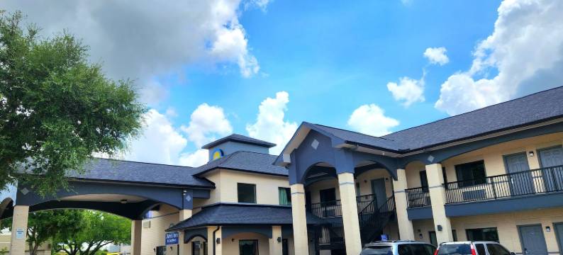 迪金森戴斯酒店(Days Inn by Wyndham Dickinson TX)图片