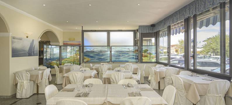 伦格马勒酒店(Hotel Lungomare)图片