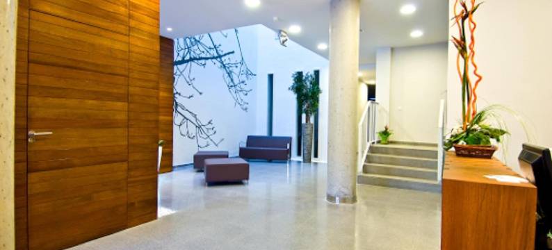 拉克鲁宾馆(Hostal la Creu)图片