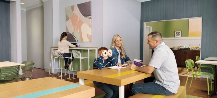 Spark by Hilton Branson Meadows图片