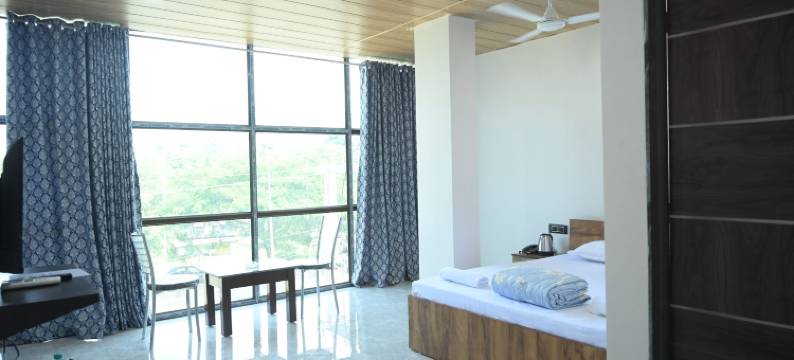 山景华丽酒店(Hotel Hill View Grandeur)图片