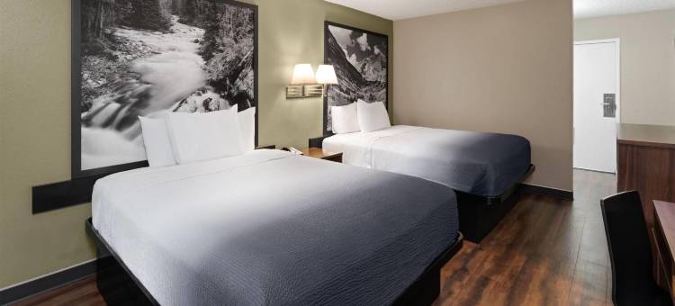 科罗拉多斯普林斯-众神花园温德姆速8酒店(Super 8 by Wyndham Colo. Sprs. Garden of the Gods)图片