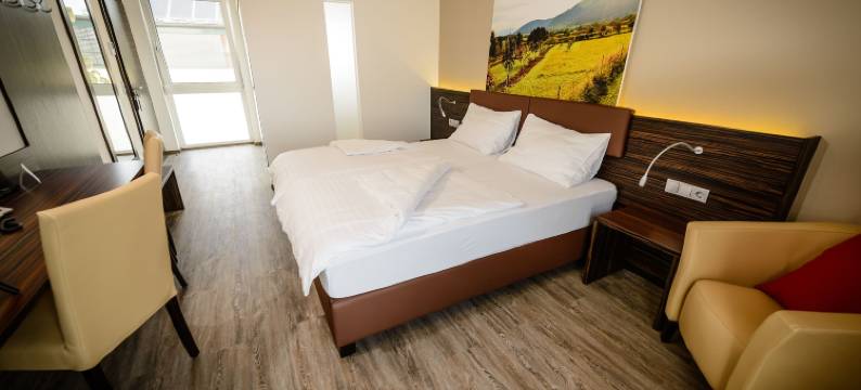 Dorfmeister 商务酒店 B&B(Dorfmeister Business Hotel B&B)图片