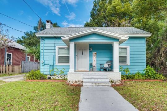 步行至河流和商店:市中心邓内隆度假屋(Downtown Dunnellon Escape Walk to River and Shops)