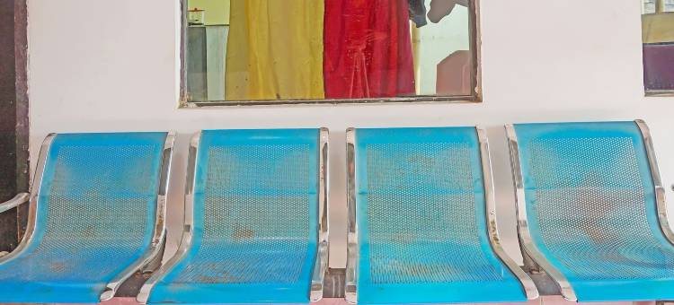 OYO 91766 财富伊斯兰酒店(Fortuna Hotel RedPartner Near Exit Tol Paiton)图片