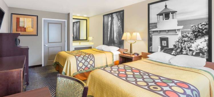 福图纳速8酒店(Super 8 by Wyndham Fortuna)图片