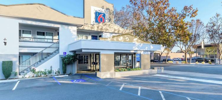 圣何塞会议中心6号汽车旅馆(Motel 6 San Jose, CA - Convention Center)图片
