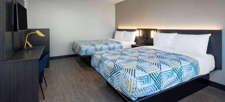 6号方塔纳汽车旅馆(Motel 6 Fontana, CA)图片