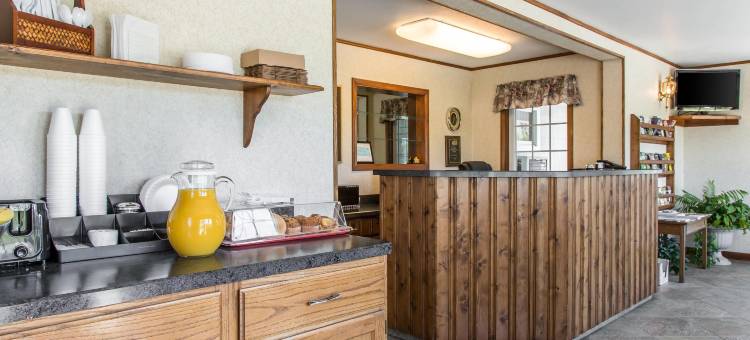 沃特福德罗德威酒店-新伦敦(Rodeway Inn Waterford - New London)图片