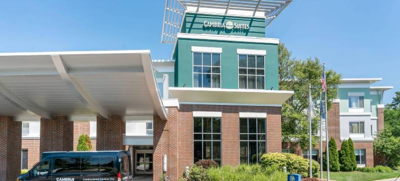 特拉弗斯城坎布里亚酒店(Cambria Hotel Traverse City)图片