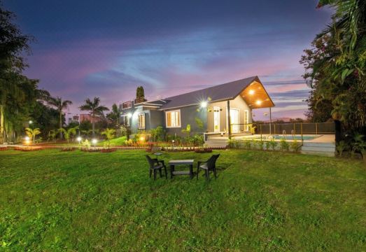 2-bedroom villa with private pool in Nashik - The Silver Palm villa Hotel Overview