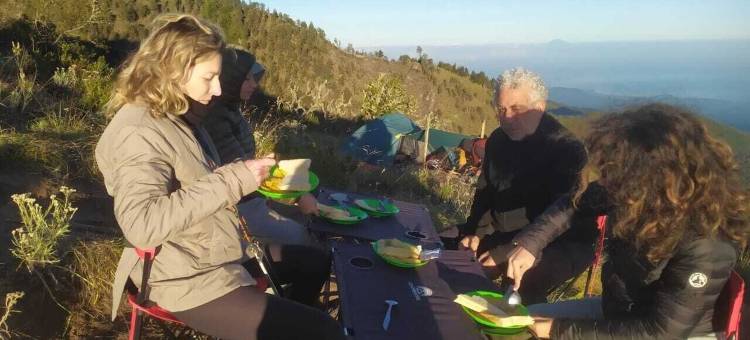 特特巴图山谷简易别墅(Tetebatu Valley Bungalows)图片