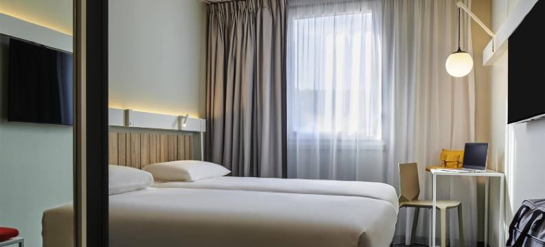 宜必思蒙莱里巴黎南酒店(Ibis Montlhery Paris Sud)图片