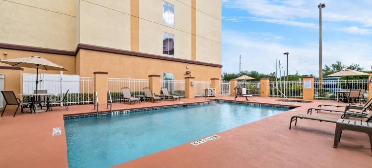 奥兰多机场舒适套房酒店(Comfort Suites Orlando Airport)图片