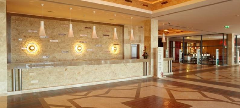 里尔滨海酒店及水疗中心(Real Marina Hotel & Spa)图片