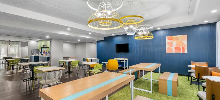 绿湾希尔顿spark酒店(Spark by Hilton Green Bay)图片