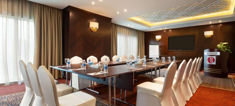 麦纳麦市中心温德姆华美达酒店(Ramada by Wyndham Manama City Centre)图片