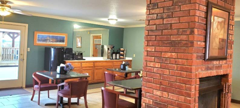 69号高速公路烛光套房酒店-近麦卡莱斯特(Candlelight Inn & Suites Hwy 69 Near McAlester)图片