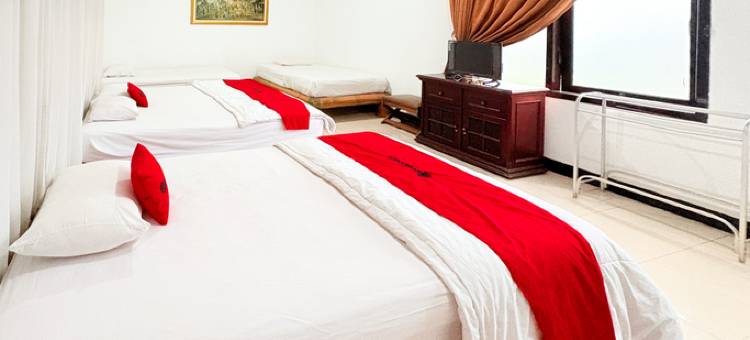 RedDoorz Near Jawa Timur Park 1图片