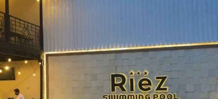 雷兹皇宫酒店(Riez Palace Hotel)图片